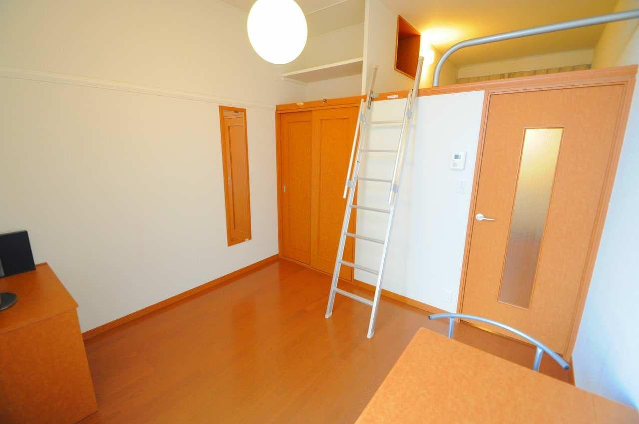 Preview interior of leopalace Blue Lake Karasaki