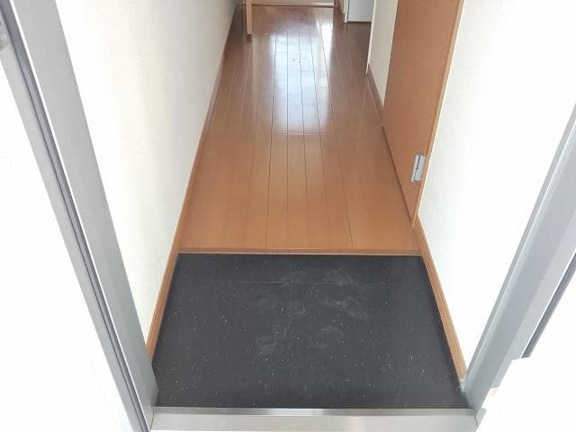 Room image 16
