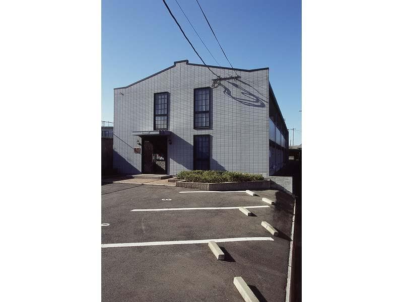 Main exterior of leopalace Nokata
