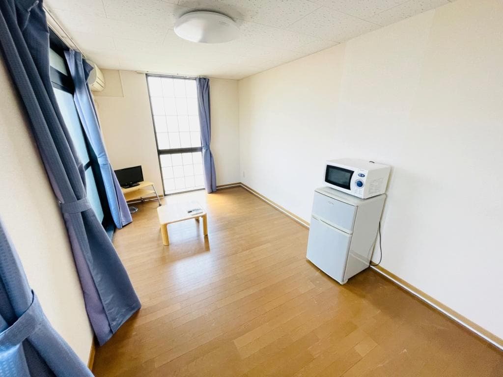 Room image 11