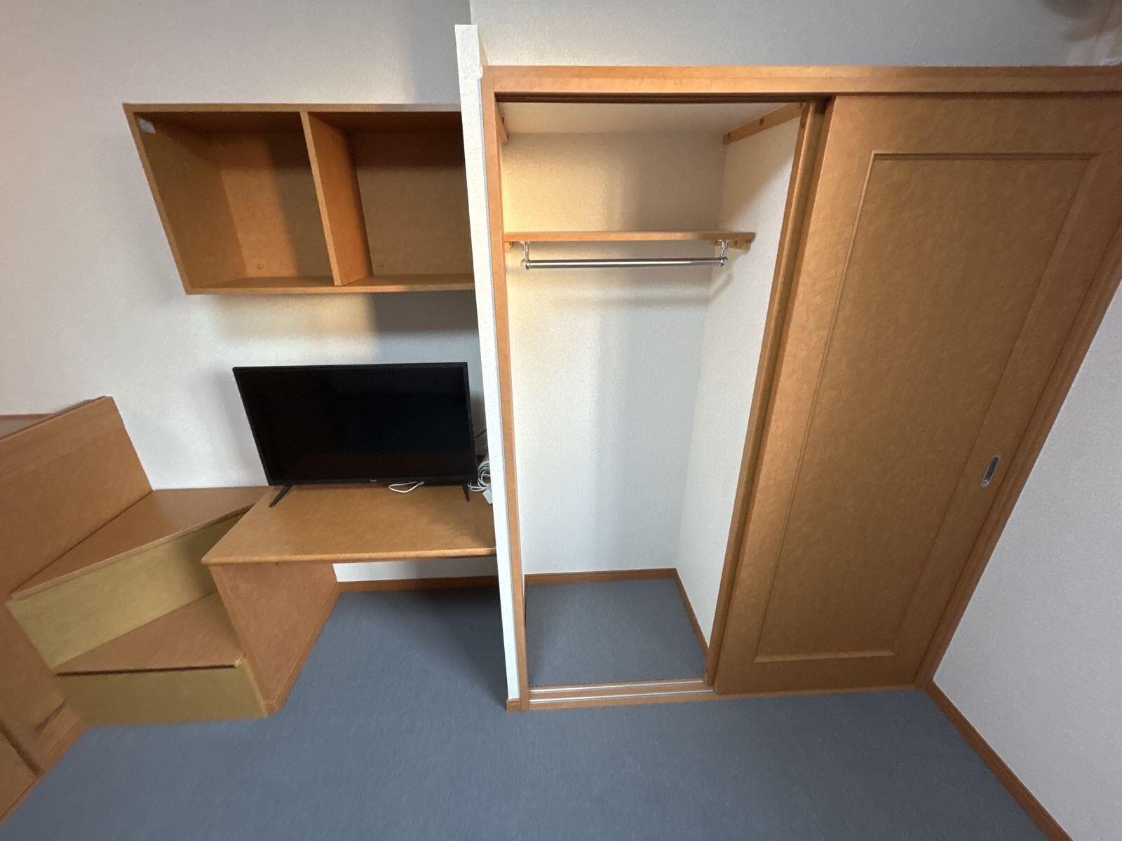 Room image 10