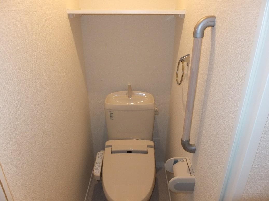 Room image 15