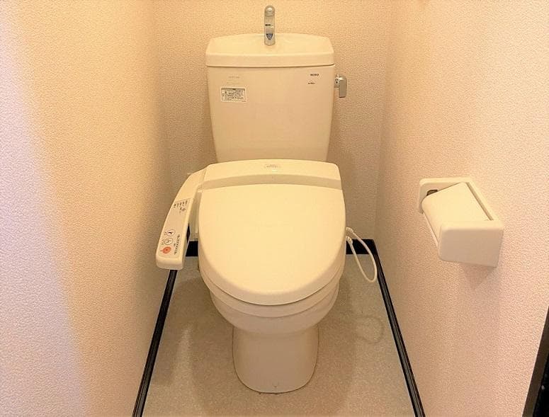 Room image 8