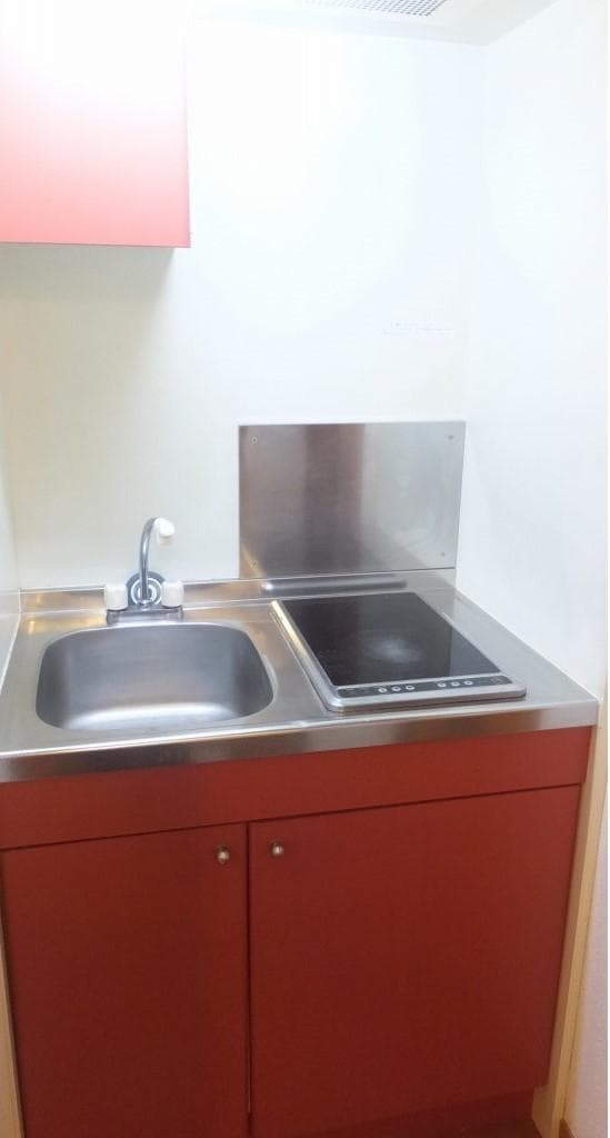 Room image 11