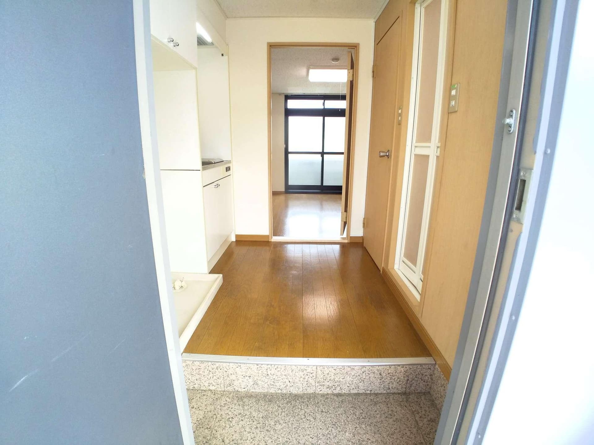 Room image 13