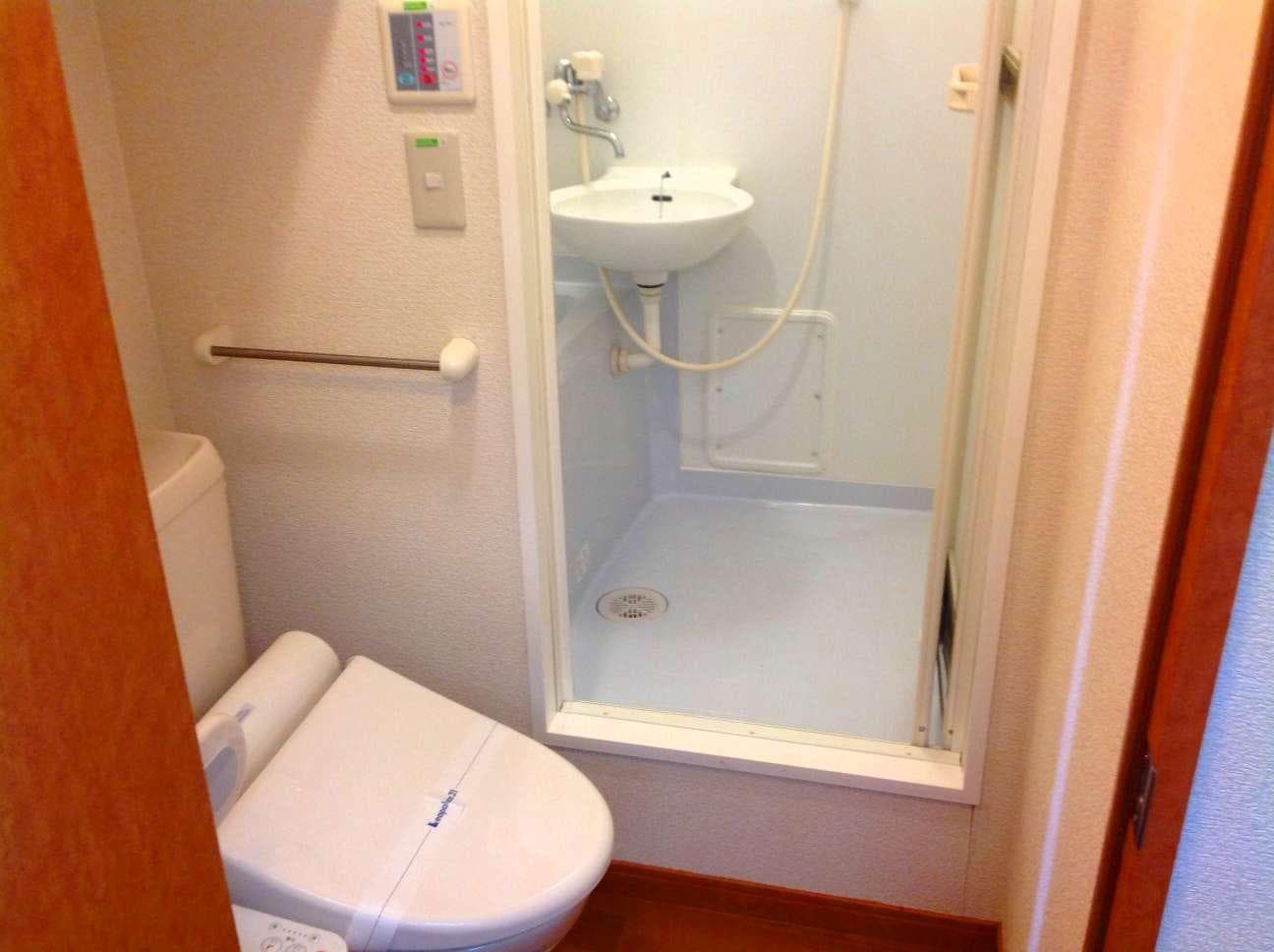 Room image 10
