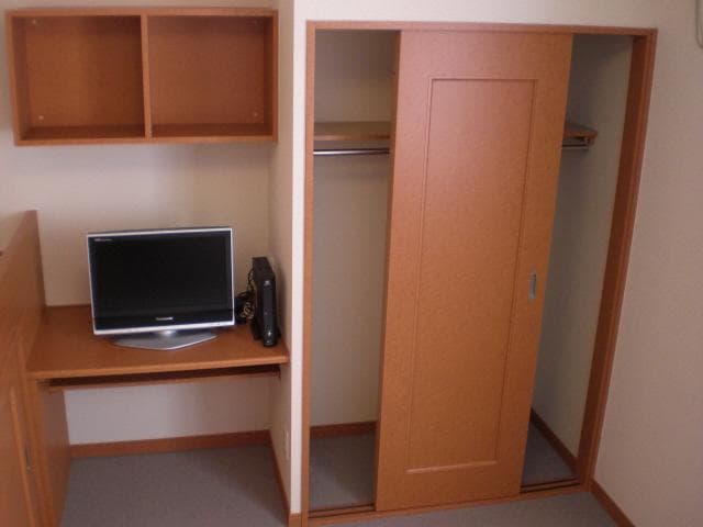 Room image 15