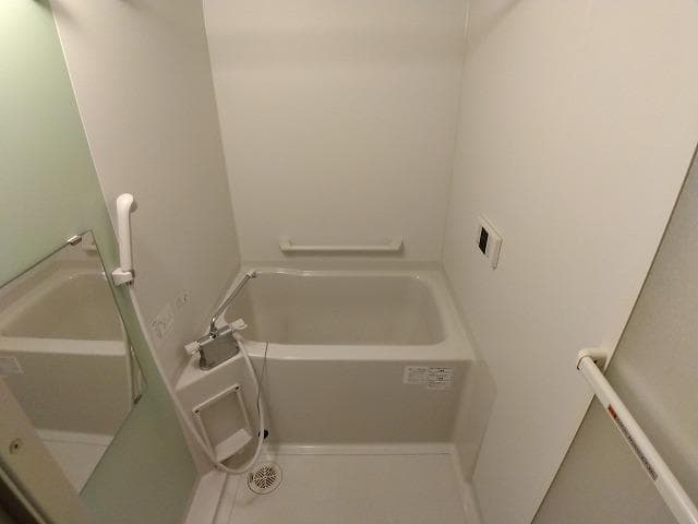 Room image 12