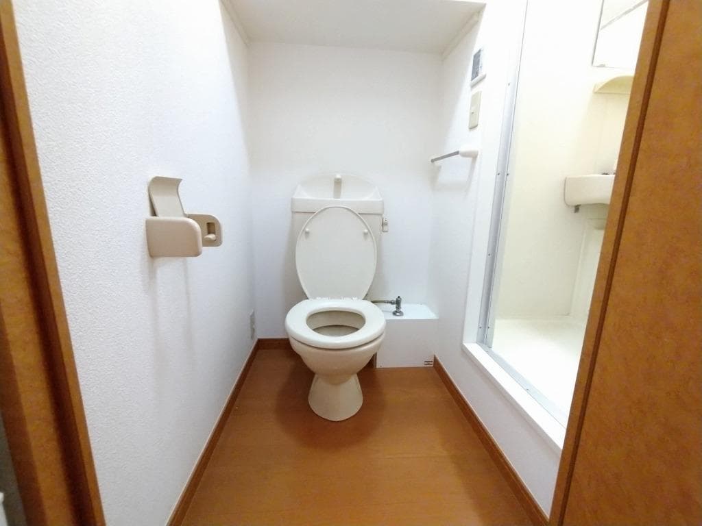 Room image 9