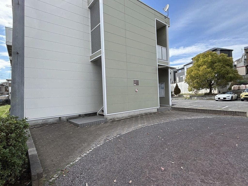 Room image 11