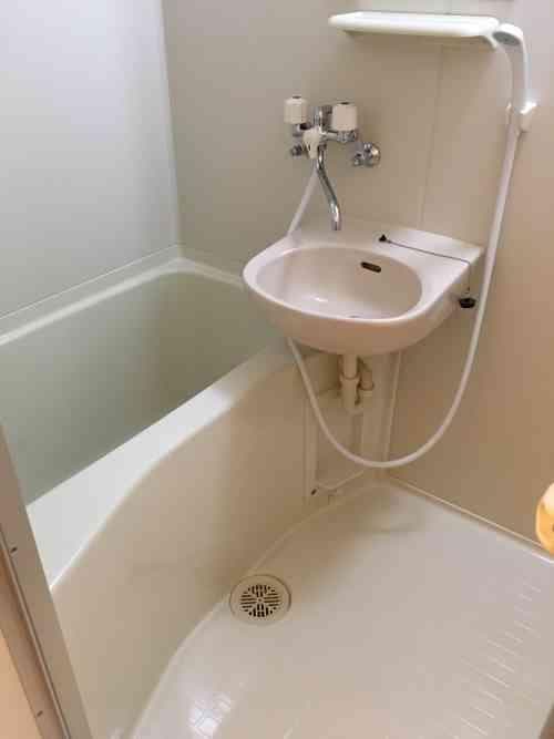 Room image 9