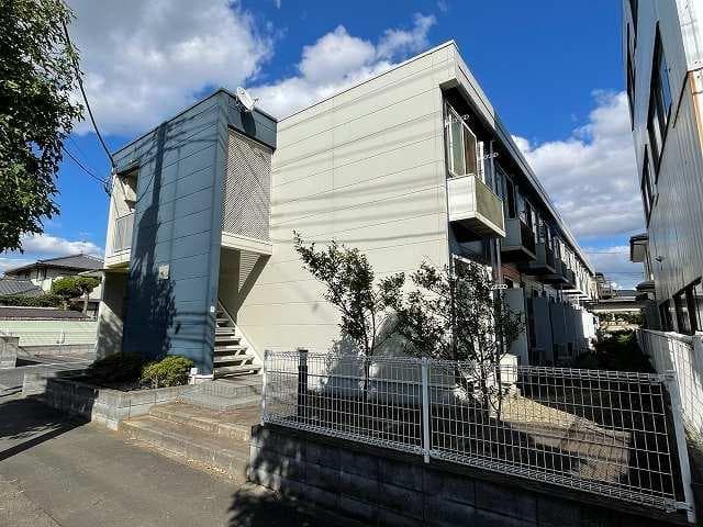 Main exterior of leopalace Prime
