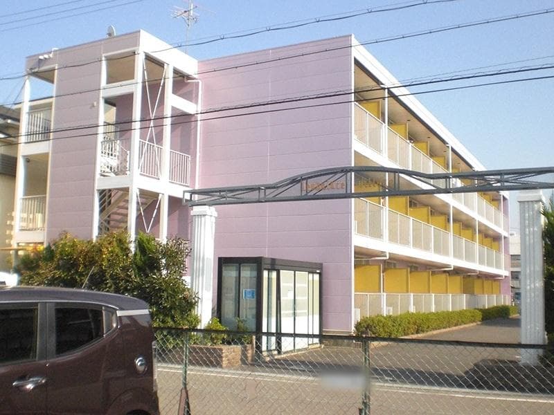 Main exterior of leopalace Scarlet