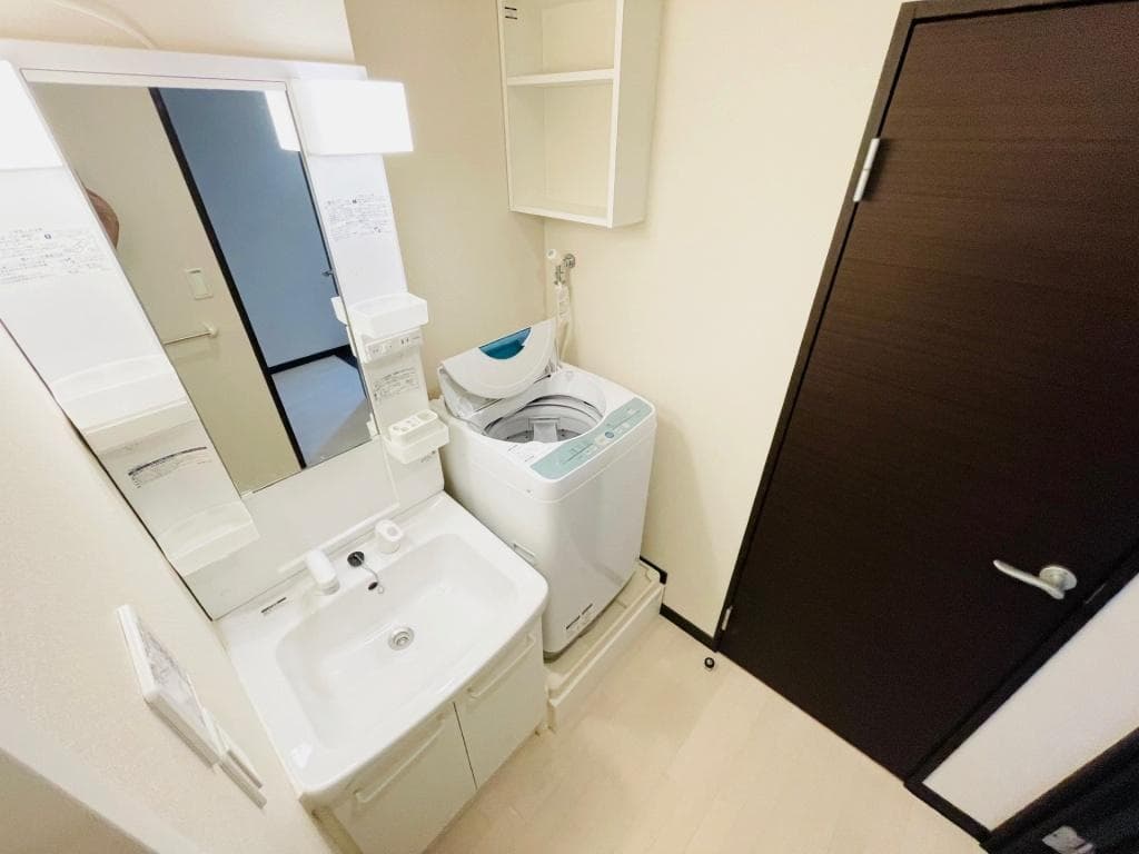 Room image 9