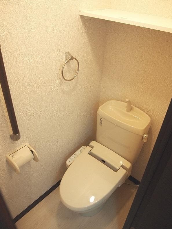 Room image 11