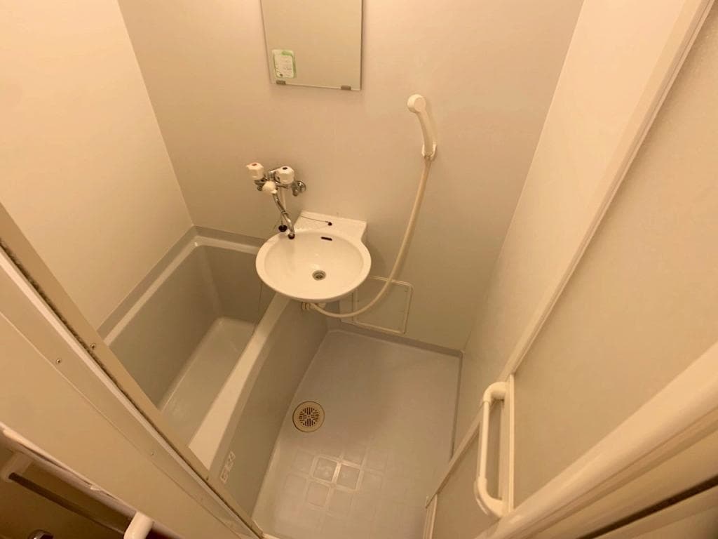 Room image 12