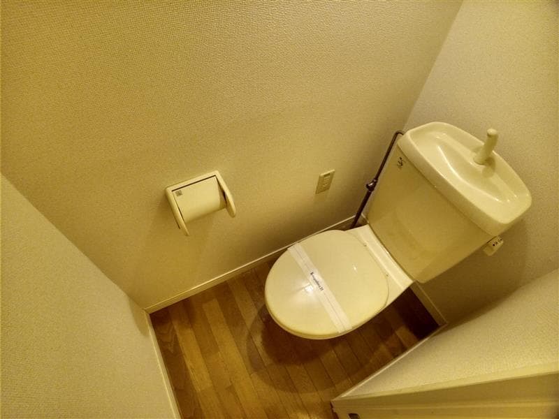 Room image 9