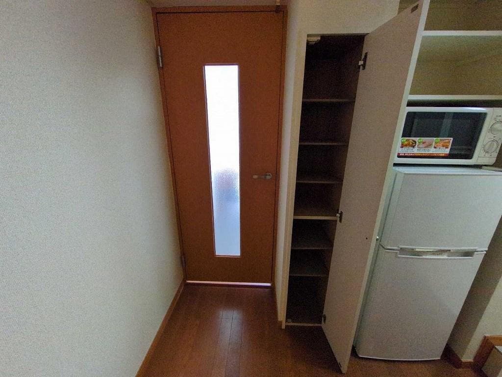 Room image 13