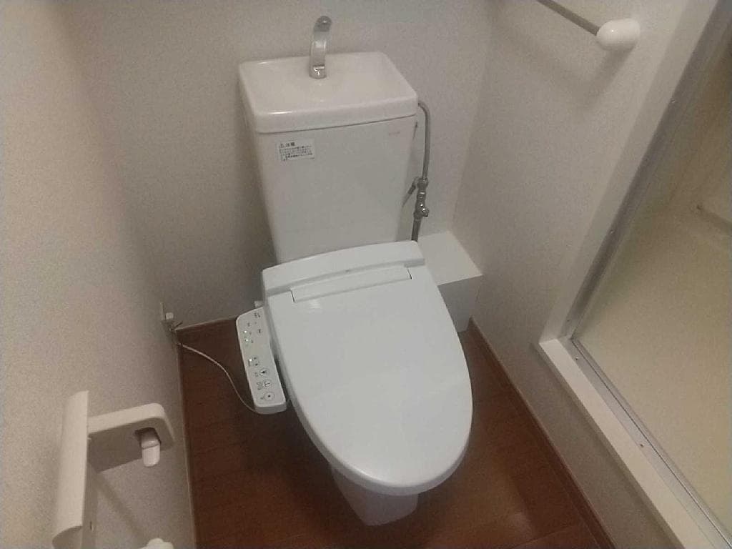 Room image 8