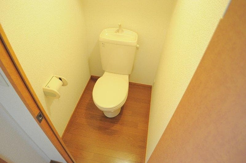 Room image 11