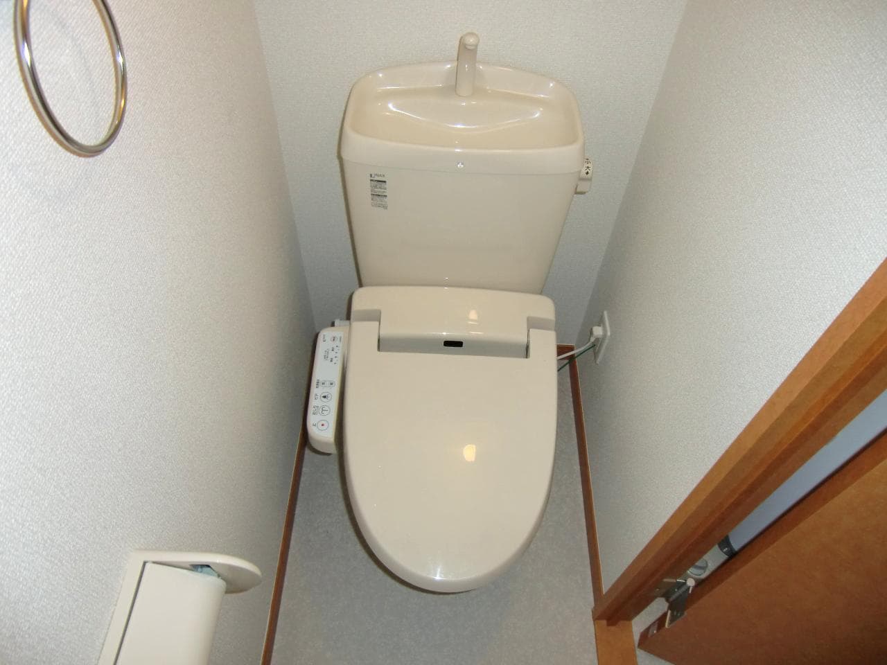 Room image 11