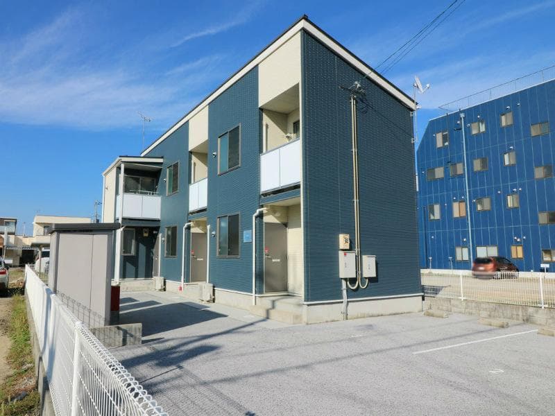 Main exterior of LEONEXT Maison Maibara