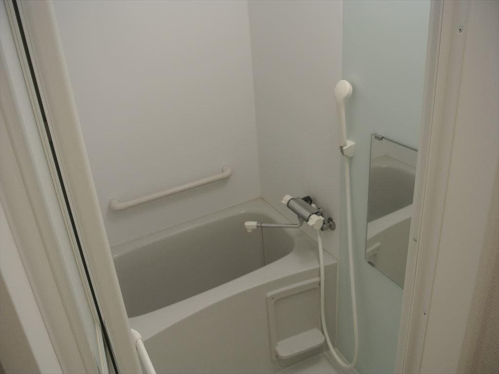 Room image 9