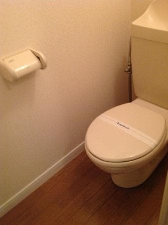 Room image 15