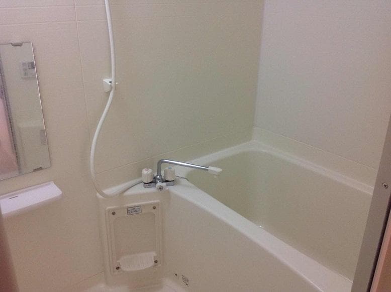 Room image 8