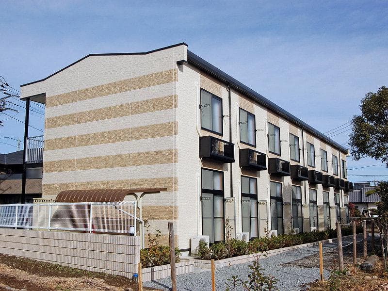 Main exterior of leopalace Twins Crane