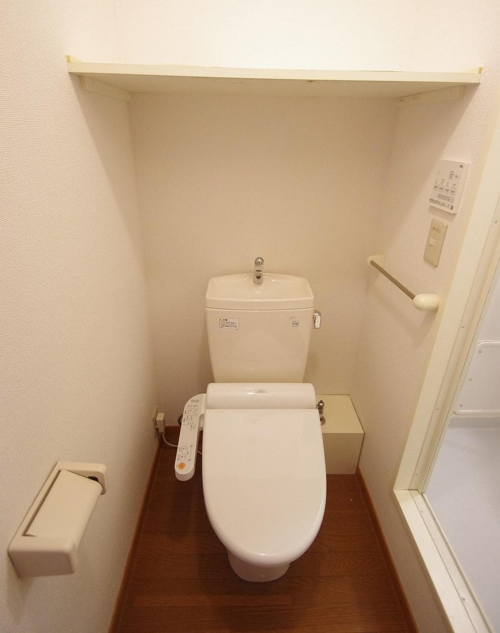 Room image 12