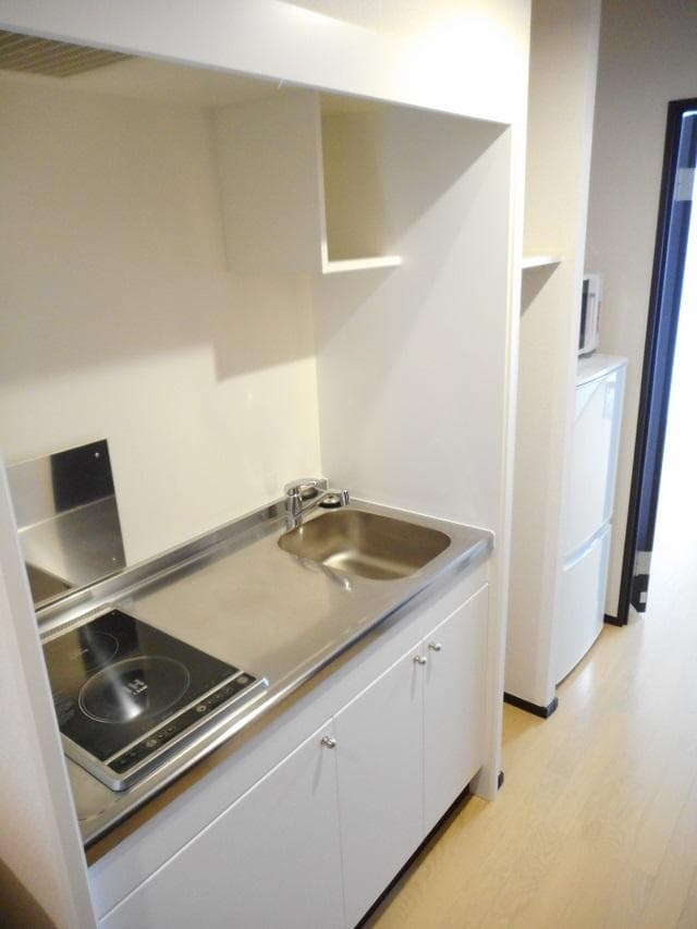 Room image 8