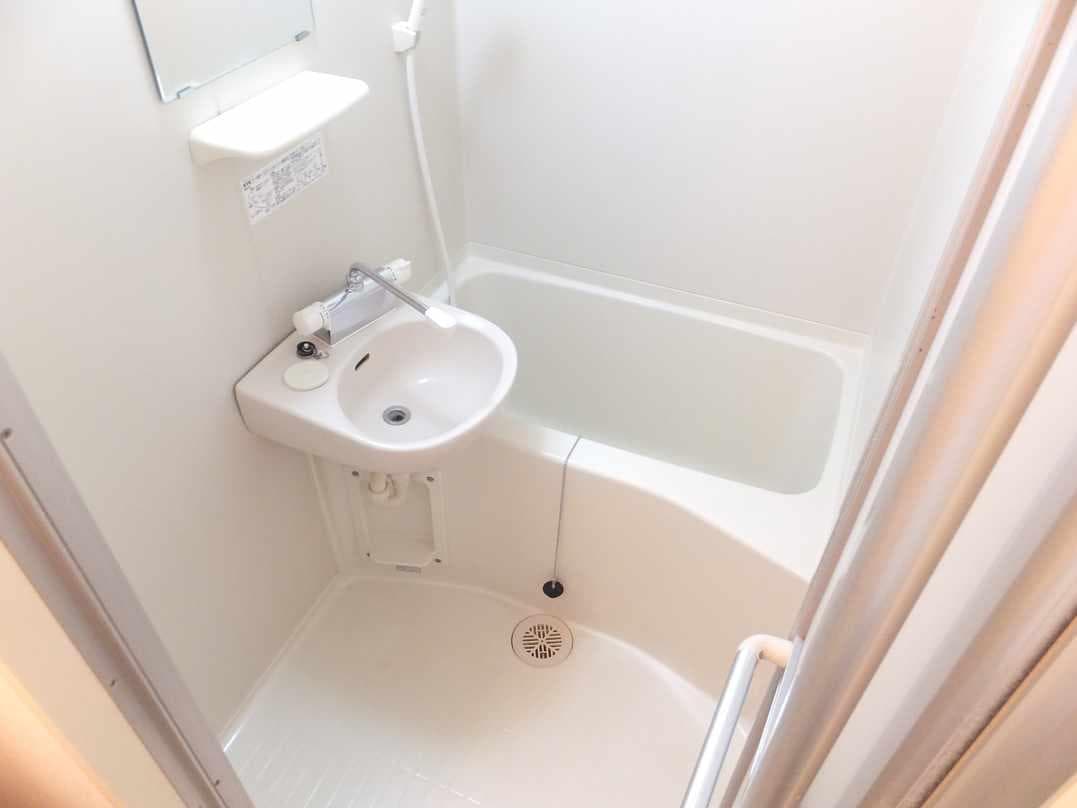 Room image 8