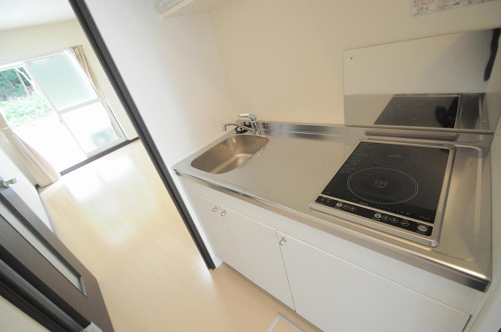 Room image 8