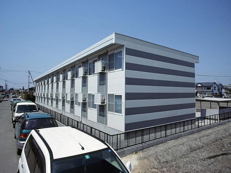 Main exterior of leopalace Court Shintaguma