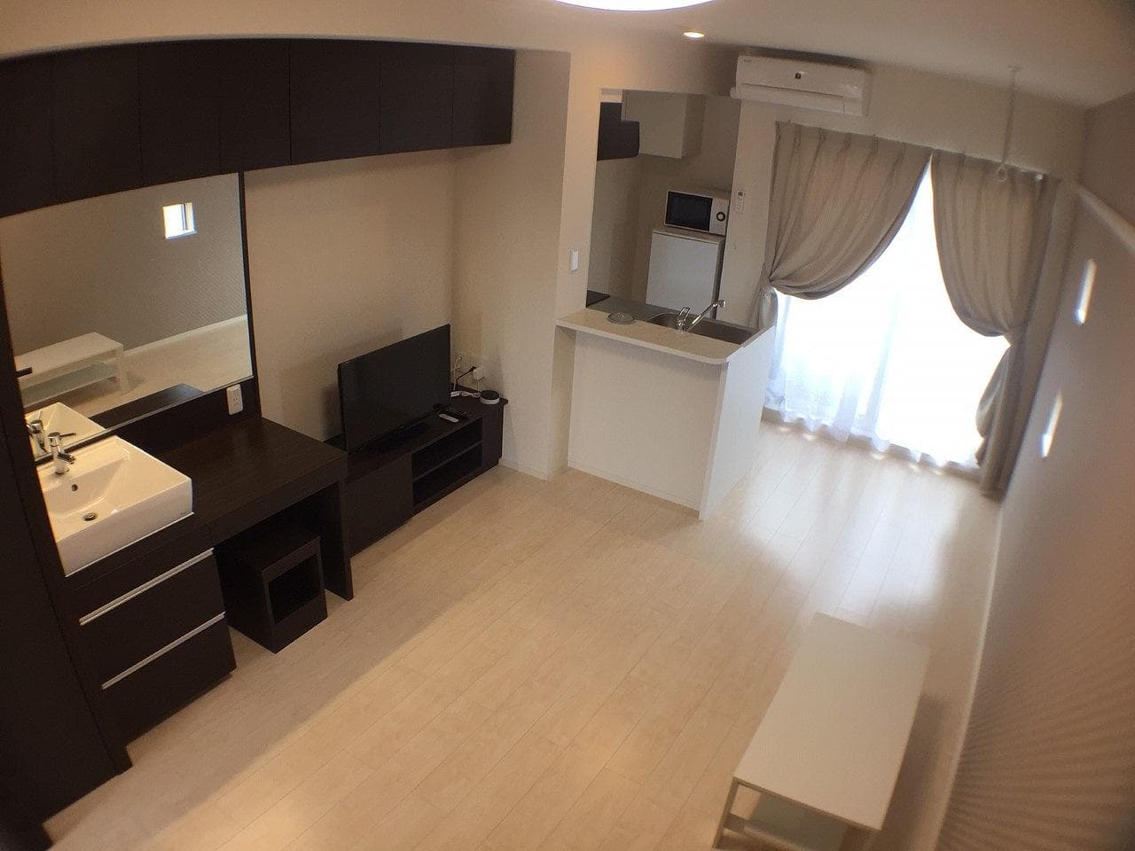 Room image 13