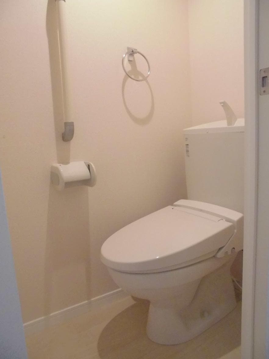 Room image 11