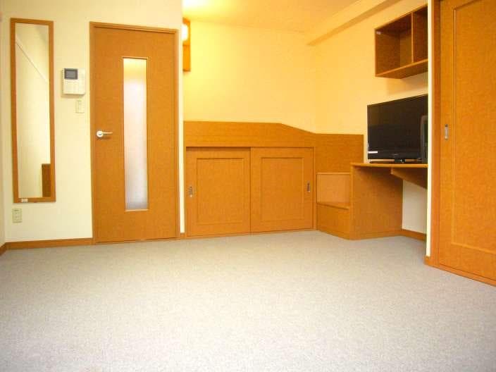 Room image 10