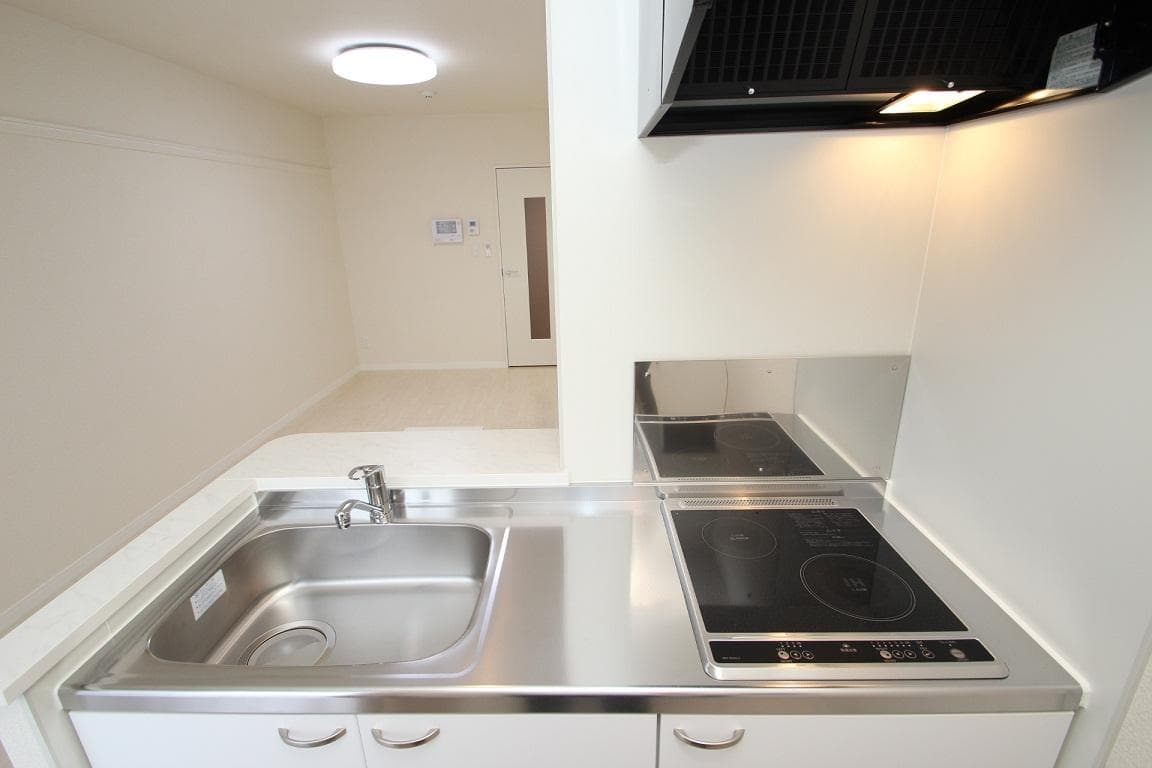 Preview interior of LEONEXT Honjin A