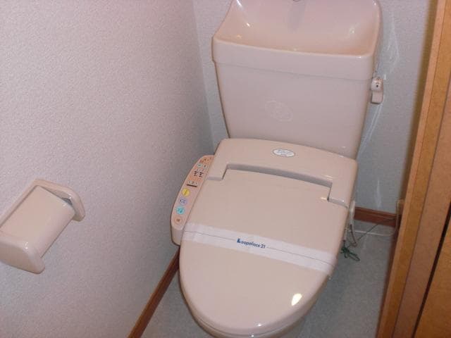 Room image 13