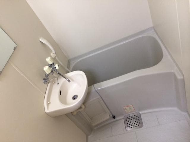 Room image 9