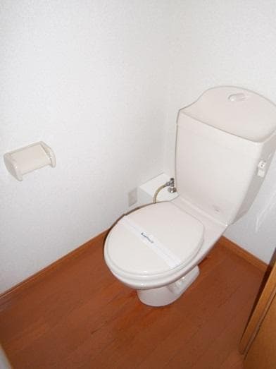 Room image 11