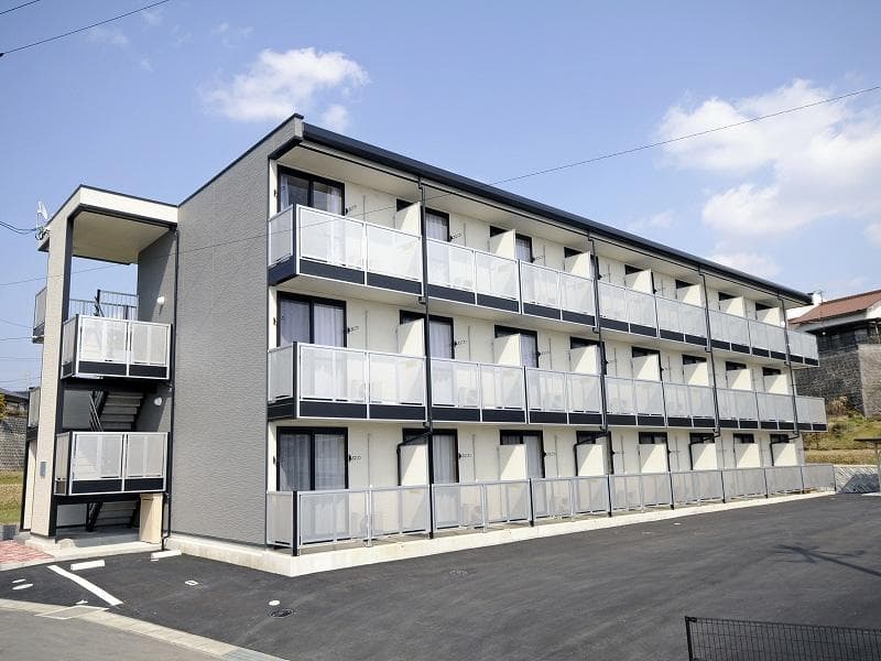 Main exterior of leopalace EIKO