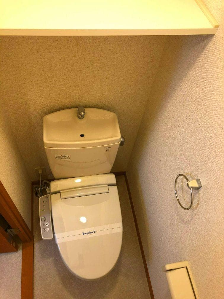 Room image 12