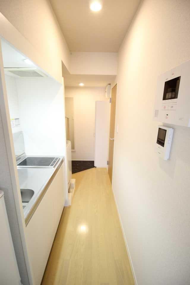 Room image 16