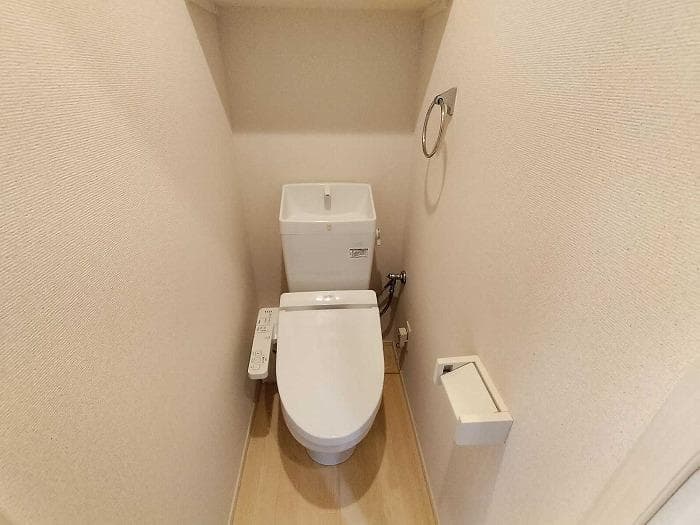 Room image 9