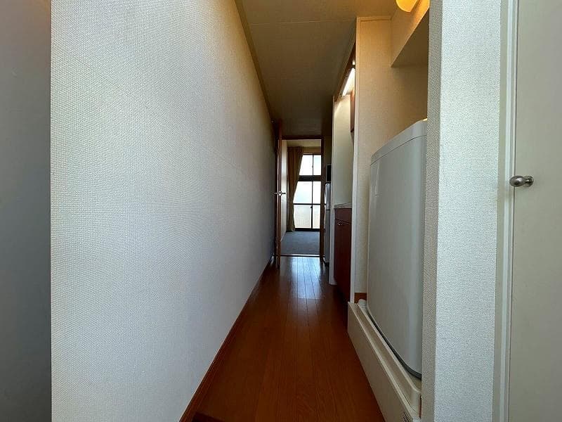 Room image 14