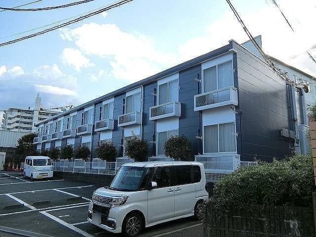 Main exterior of leopalace KATAHARA