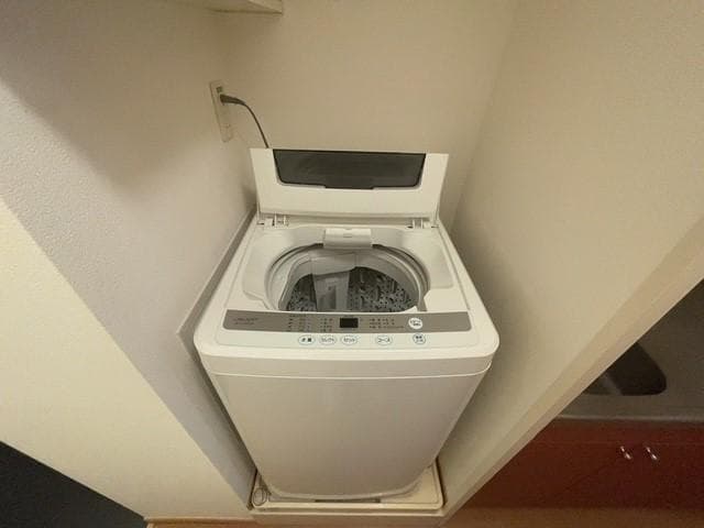 Room image 12