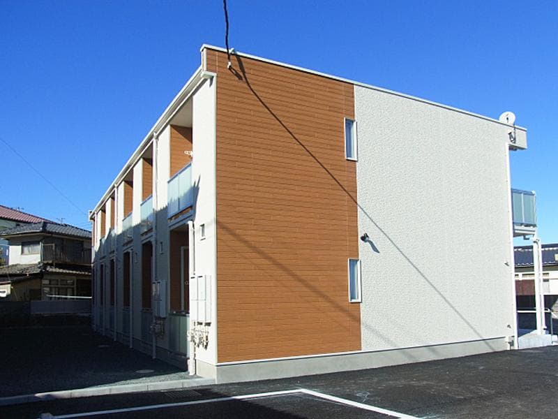 Main exterior of LEONEXT La Mer